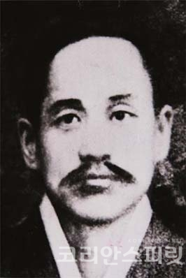 한말 사학자이자 언론가이며 민족운동가였던 단재 신채호(1880~1936) 선생 영정. [사진=단재신채호선생기념사업회]