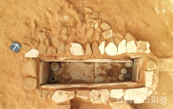 ‘가야고분군’의 하나인 지산동 고분군은 지난 2월부터 현재까지 발굴조사 중이다. 사진은 토제방울이 출토된 제5-1호 석곽묘. [사진=문화재청]