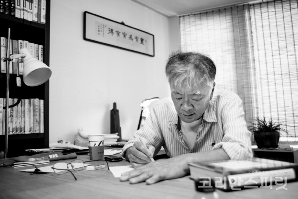 5월 16일에는 우리 시대의 대표 소설가 김훈 작가가 ‘늙기란 무엇인가?’라는 주제로 강연한다. [사진=문화재청]