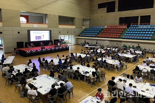 교육부와 한국과학창의재단, 한양대학교는 지난 20~21일, 대전 KT인재개발원에서 '2019년 꿈자람 재능키움 사다리프로젝트 과학진로캠프'를 개최했다. [사진=교육부]