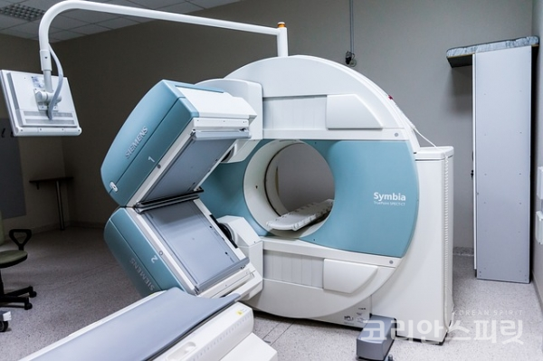 오는 11월부터 복부‧흉부 자기공명영상법(MRI) 건강보험 적용대상이 4대 중증질환에서 초음파, CT 등 다른 선행검사후 의사가 MRI 정밀검사가 필요하다고 판단한 경우로 확대된다. [사진=Pixabay 무료이미지]