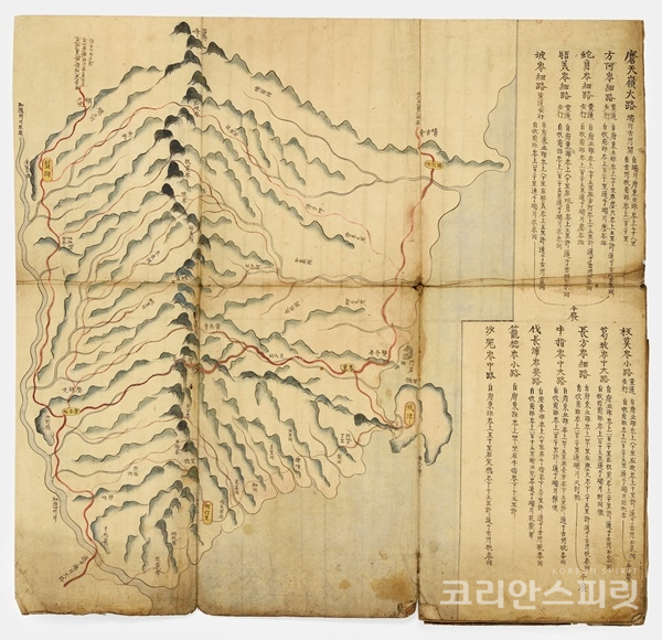 조선시대 영조때 제작된 것으로 확인된 '관북여지도'가 보물 제2061호로 지정되었다. [사진=문화재청]