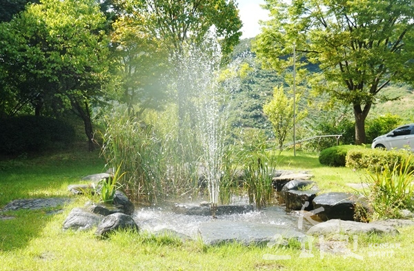 한민족역사문화공원 내 연못. [사진=황연아 기자]