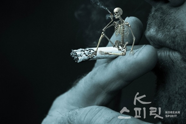 세계보건기구는 흡연을 코로나19 감염과 중증도에 영향을 미치는 위험인자로 규정했다. [사진=Pixabay이미지]