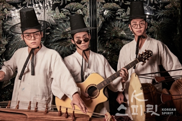 주목받는 3인조 국악단체 '상자루'는 오는 6월 12일 인천 송도 트라이보울에서 《상자루의 길》을 공연한다. [사진=상자루 제공]