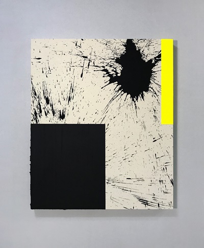 유현, Black & Light Yellow, I 61ⅹ73x3.5 cm, acrylic and ink on linen, 2021. [사진=갤러리 그림손]