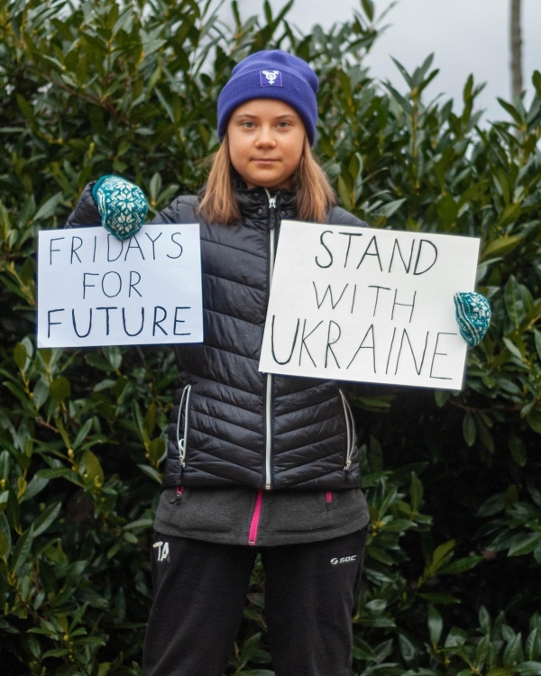 스웨덴의 청년 환경운동가 그레타 툰베리가 지난 5일 우크라이나에 대한 지지를 표명하며 전쟁이 불러오는 기후위기를 지적했다. [사진= 그레타 툰베리 페이스북]
