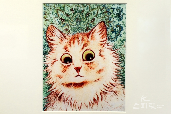 만화경 고양이 시리즈2, 종이에 파스텔 색분필, 17.4x22.6cm  [사진 김경아 기자]