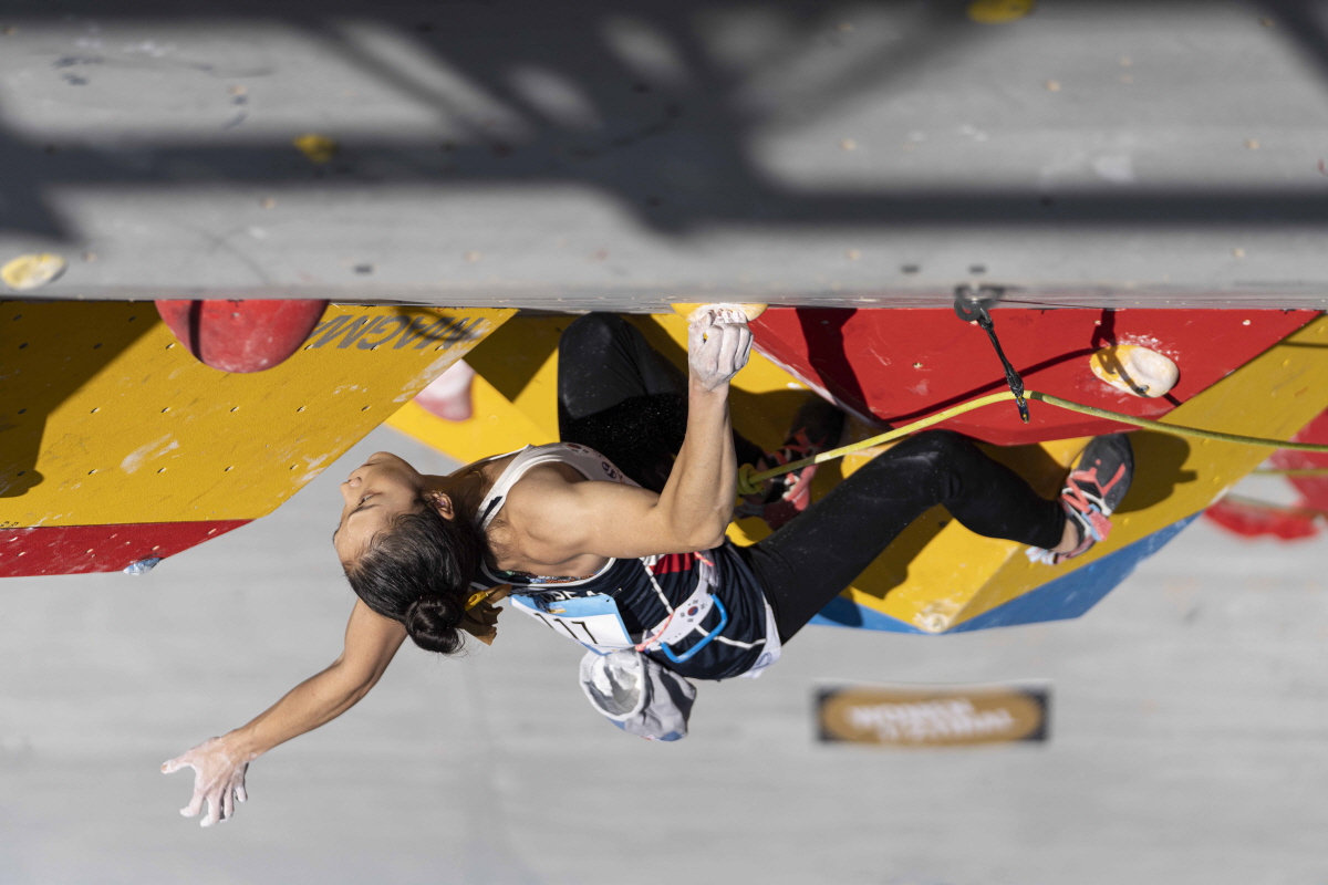 '2022 IFSC 서울 스포츠클라이밍 아시아선수권 대회' 서채현 선수 경기 모습. [사진 대한산악연맹]