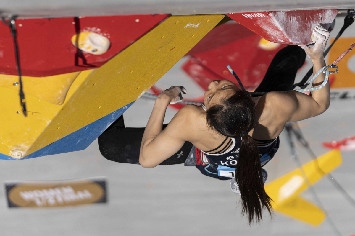 '2022 IFSC 서울 스포츠클라이밍 아시아선수권 대회' 서채현 선수 경기 모습. [사진 대한산악연맹]
