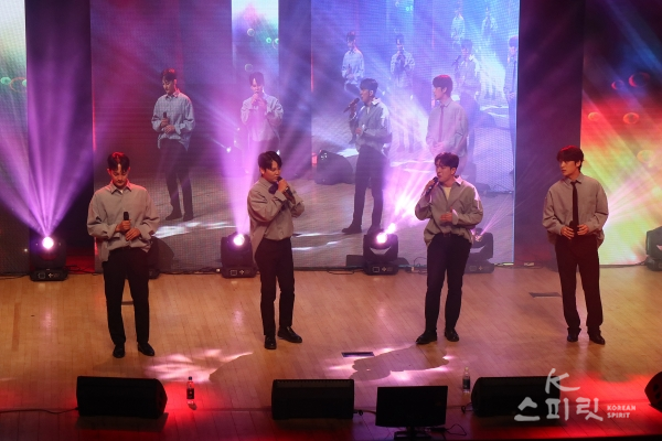 팝페라 아이돌 그룹 파라다이스 [사진 김경아 기자]