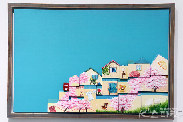 지유라, '엄마의 봄', Acrylic on wood, 52x90cm, 2021 [사진 김경아 기자]