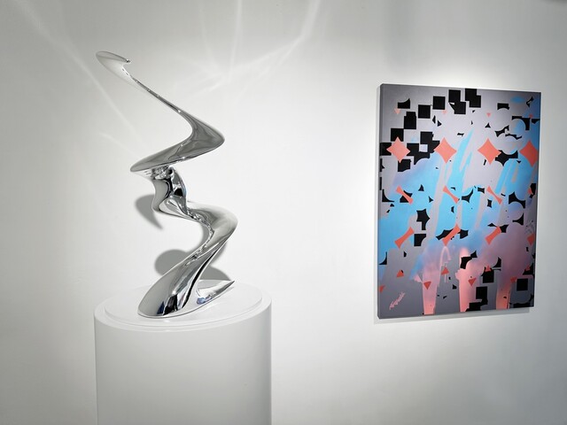 포스트 매체 시대의 작가 강재원과 박현정의 작품을 조명하는 전시, "NET/복합체" 展이 갤러리 구조(Gallery KUZO)에서 열리고 있다. [사진 갤러리 구조]