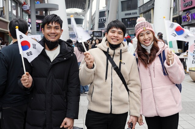 외국인들도 한국의 3.1운동 기념행사를 축하했다. 사진 대전국학원.