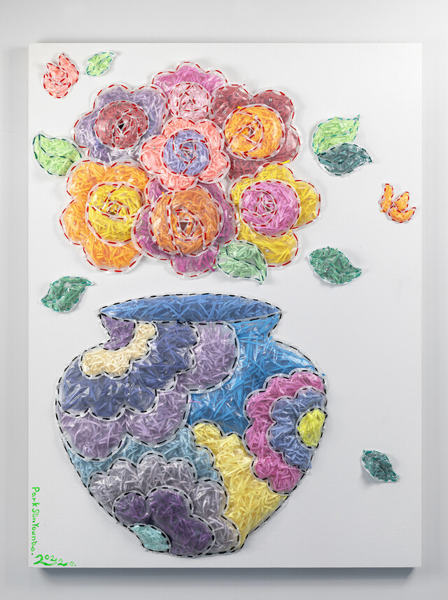 박선영, 꽃항아리, 혼합재료, 90X120X7, 2022. 사진 삼정갤러리