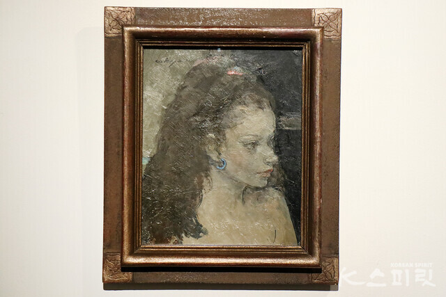 권옥연, '여인', 27.5x22cm, oil on canvas, 1980-1984 [사진 김경아 기자]