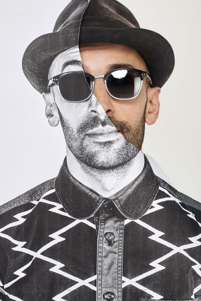 제이알 JR (French, born 1983). JR portrait, 2019. © JR-ART.NET. 사진 롯데뮤지엄