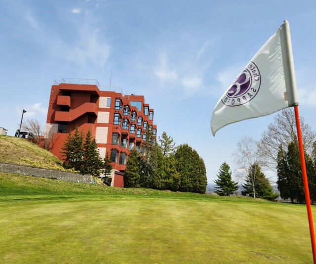일본 북해도 삿포로 샤또레제CC. 아즈고원에 위치한 27홀의 정통 챔피언코스를 갖추고 있다. 사진 골프전문 여행 바로여행 제공.