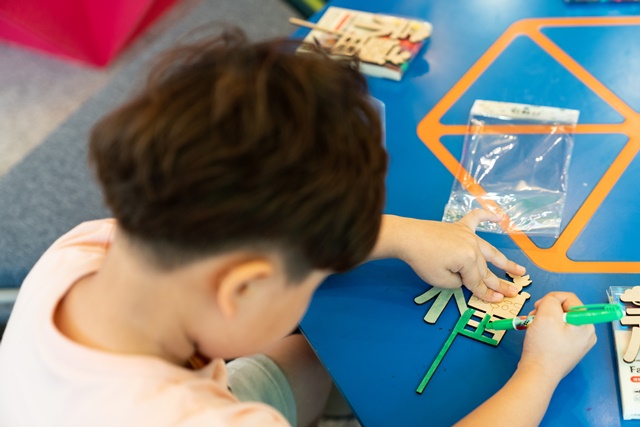 토퍼에 복새기기. 사진 한국공예디자인문화진흥원