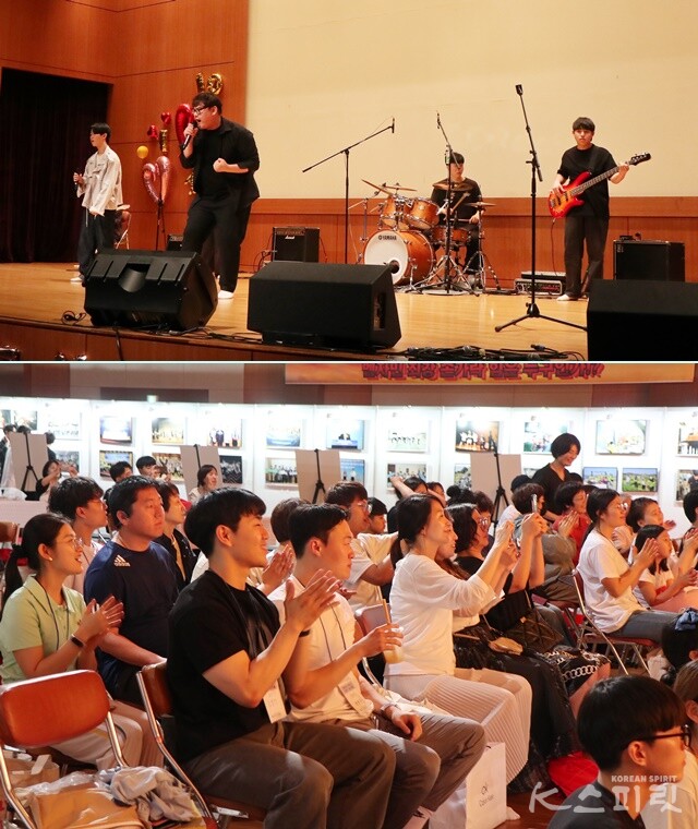 벤자민학교 졸업생들로 이루어진 뮤지컬 동아리 앙코르 팀과 밴밴 밴드의 합동공연에 참석자들은 뜨겁게 환호했다. 사진 강나리 기자.