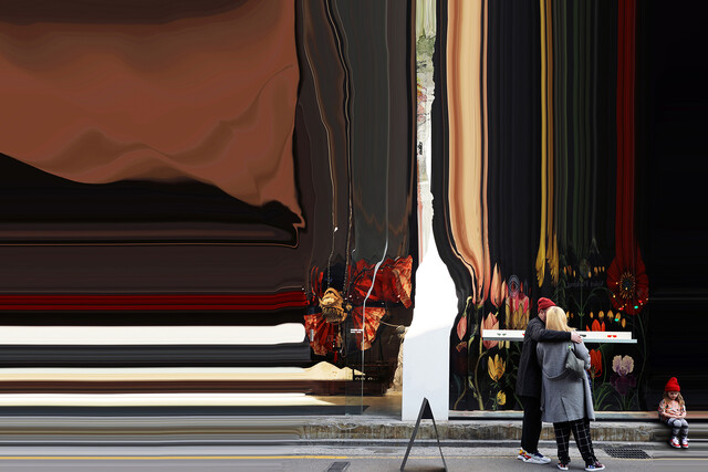 City Emotion 1, Pigment print mounted on Plexiglas, 150x100cm, 2020 [사진 더 트리니티갤러리]