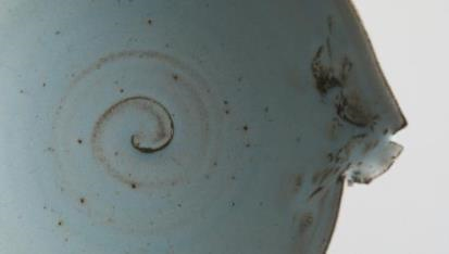 심피 carpel, 2022, 도자 Stoneware Ceramic, 15x15x7cm. 사진 한국공예디자인문화진흥원