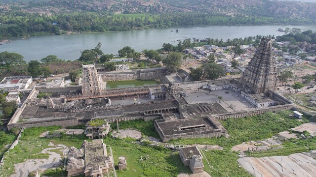 함피 비루팍샤 사원 전경. 이미지 아시아문화전당.