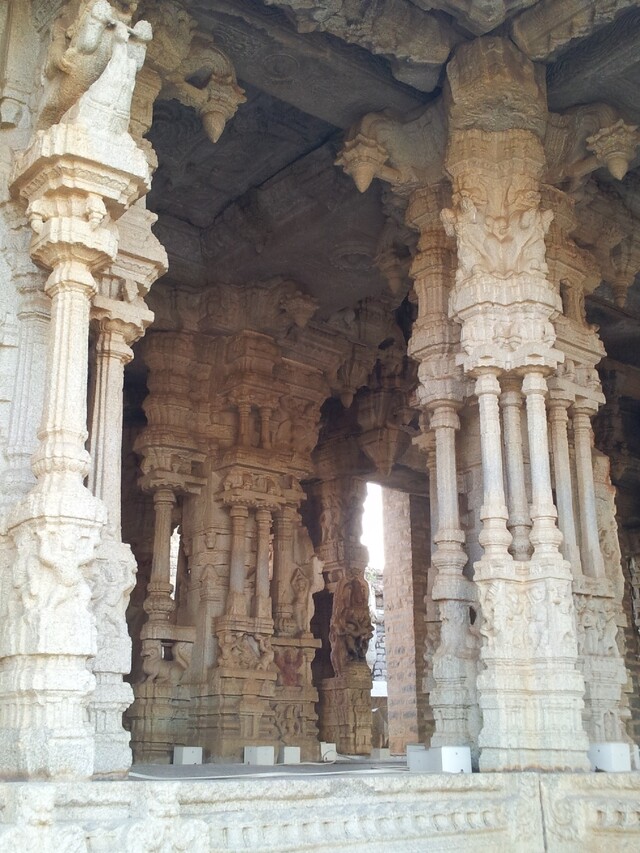 함피 비탈라사원 댄싱홀 내부. 이미지 아시아문화전당.