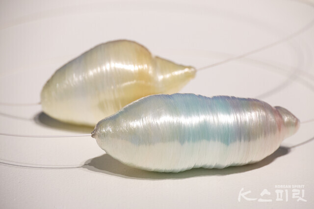 안드레아 아우어, 메가펄/목걸이 [사진 김경아 기자]