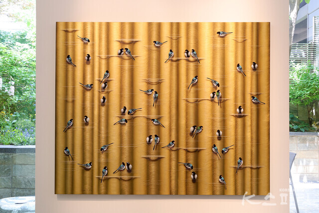 Plan B, 2024, 130x162cm, Acrylic on Thick Mulberry Paper [사진 김경아 기자]