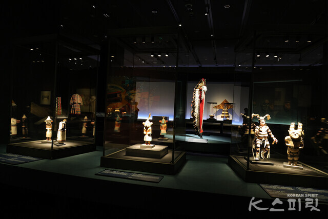 국립중앙박물관은 6월 18일(화)부터 10월 9일(수)까지 ‘우리가 인디언으로 알던 사람들’을 개최한다 [사진 김경아 기자]