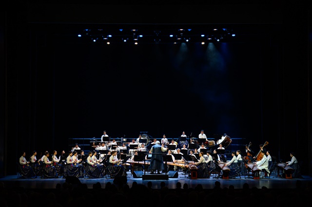 국립국악관현악단 '이음(Connection)' 캐나다 공연. 사진 KOFICE