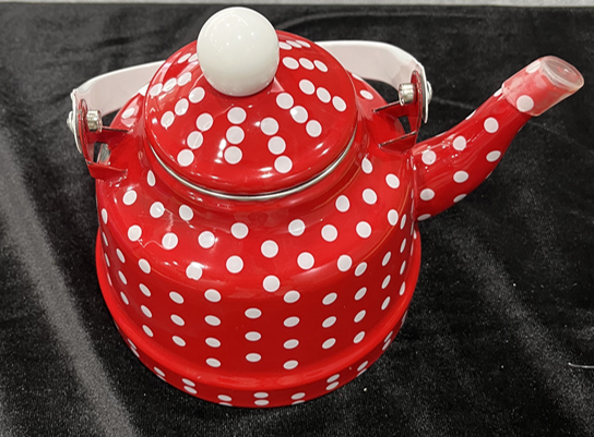 폐암을 유발할 수 있는 카드뮴이 국내 기준치의 97.4배 검출된 테무 판매 법랑그릇. 사진 서울시.