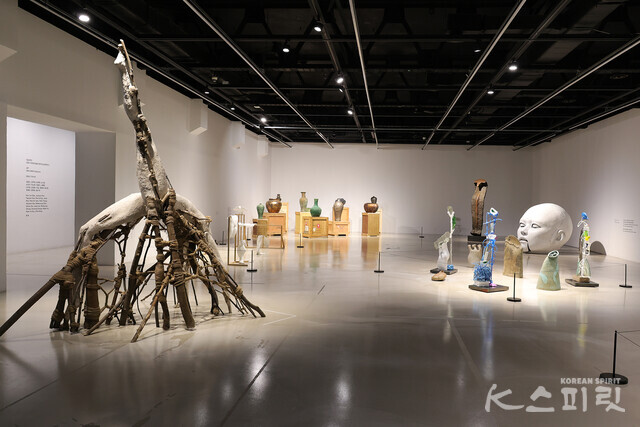 아르코미술관은 창작산실 협력전시 《집(ZIP)》을 9월 8일(일)까지 개최한다 [사진 김경아 기자]