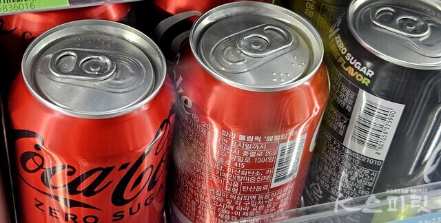 시중에서 인기를 모으는 제로 탄산음료. 사진 강나리 기자.