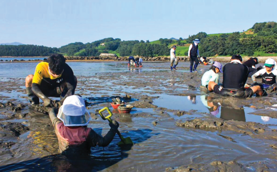 경남 남해군 유포 바다마을. 사진 바다마을 스탬프북.