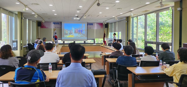 대구국학운동시민연합과 대구국학원이 7월 27일(토) 오후 2시 30분 국채보상운동기념관 2층에서 ‘제9회 팔공산 천제단 복원 학술대회'를 개최했다. 사진 대구국학원