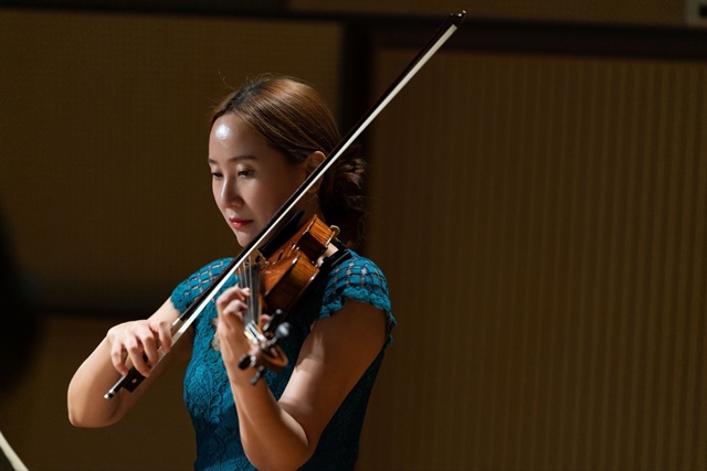 바이올리니스트 이문경.  사진 비비엔터테인먼트