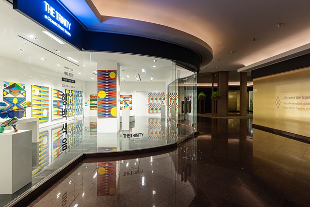 빠키 개인전 '형박색음 形拍色音' 전시 모습. 사진 더 트리니티 갤러리