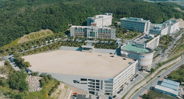 현장실무 인재 교육의 요람 '서정대학교' 전경. 사진 서정대학교