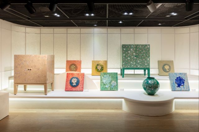 김정은 작가 개인전 《빛으로 피어나다, Blossom by lights》B2전시 모습. 사진 갤러리 채율