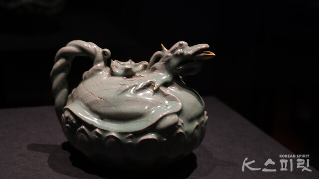 또 다른 귀룡 모양의 주자. 사진 강나리 기자.
