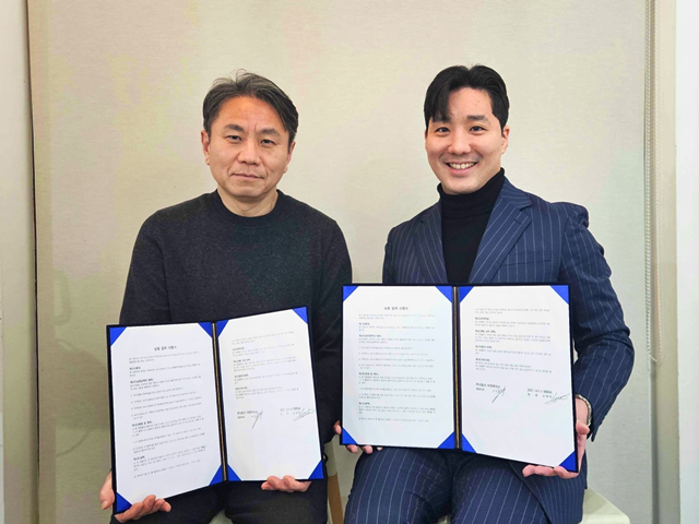 (사진 왼쪽부터)갤러리41 심재학 대표 주식회사 아트라식스 한민우 운영이사. 사진 갤러리41