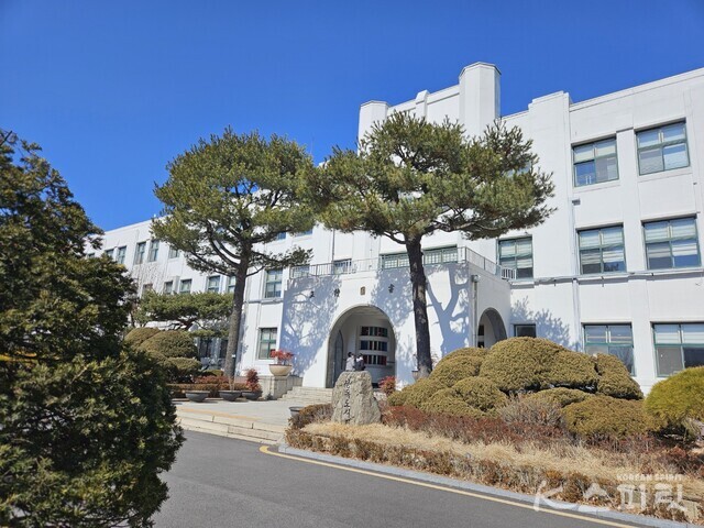 정독도서관 전경. 사진 강나리 기자.