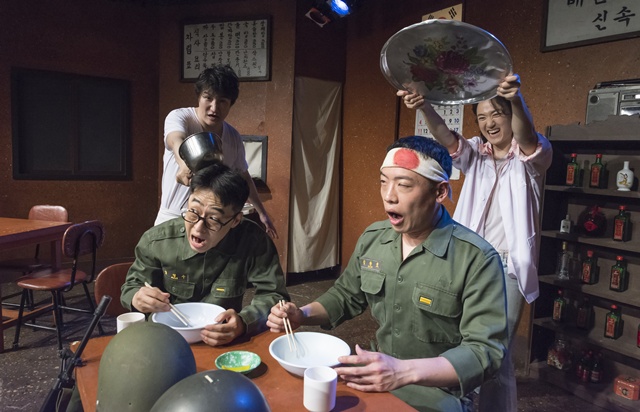 2025 연극 '짬뽕' 공연 장면. 사진 극단 산