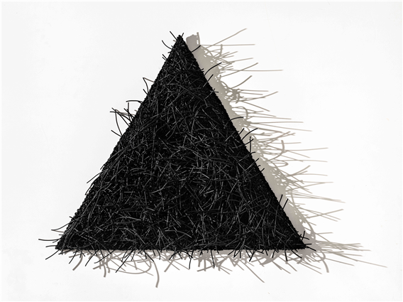 김양임, 관계.섬, 2025, 고무오링, 78×78×10cm. 이미지 창작공동체우리