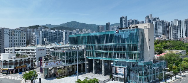 국립부산국악원 전경. 국악원 누리집 갈무리.