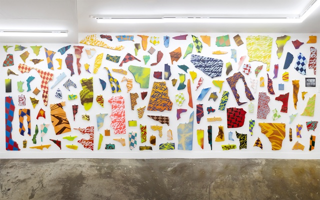 지알원, Aftermath, 2024, 나무 위에 스프레이 페인트, 가변 크기. 이미지 아트스페이스휴