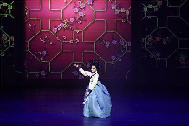 응천교방굿거리춤. 사진 공연기획 MCT