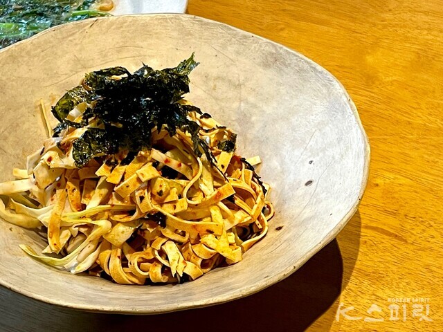 비건 다이어터를 위한 새콤달콤 두부면 비빔면 레시피 4. 사진 백연지 시민기자